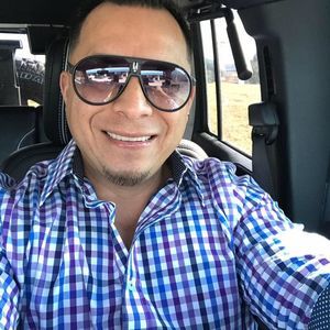 Meet your Posher, Luis